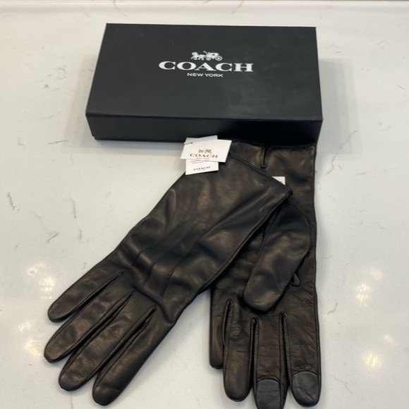 Coach Accessories - New leather coach gloves